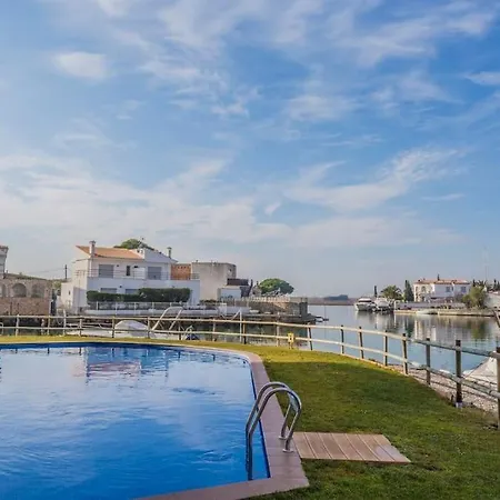 Piso De 2 Habitaciones, 3 Piscinas Y Cerca Del Mar Roses Exterior photo